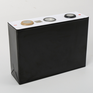 Batterie au lithium personnalisée produite par le fabricant 3.2 V 100AH ​​pour le stockage d'énergie 