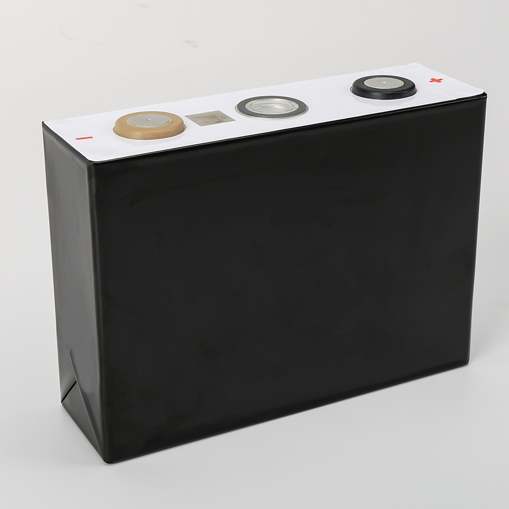 Batterie au lithium personnalisée produite par le fabricant 3.2 V 100AH ​​pour le stockage d'énergie 